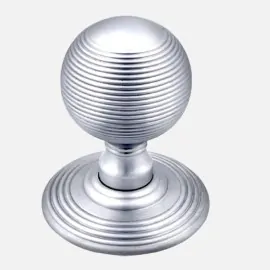 Polished chrome Queen Anne mortice knob