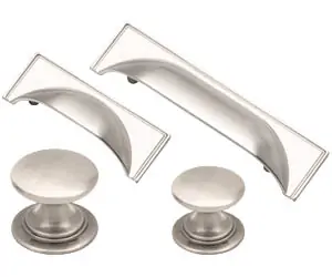 Traditional Kitchen Knobs